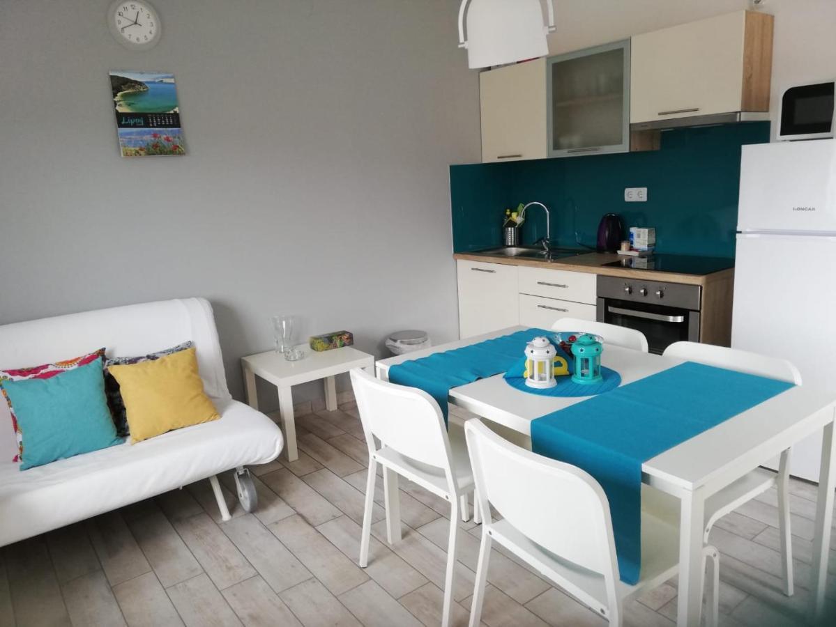 Apartment Villa Franci Pag Town Bagian luar foto