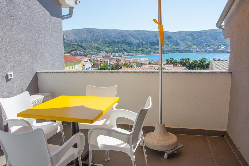 Apartment Villa Franci Pag Town Bagian luar foto