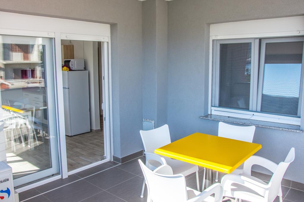 Apartment Villa Franci Pag Town Bagian luar foto