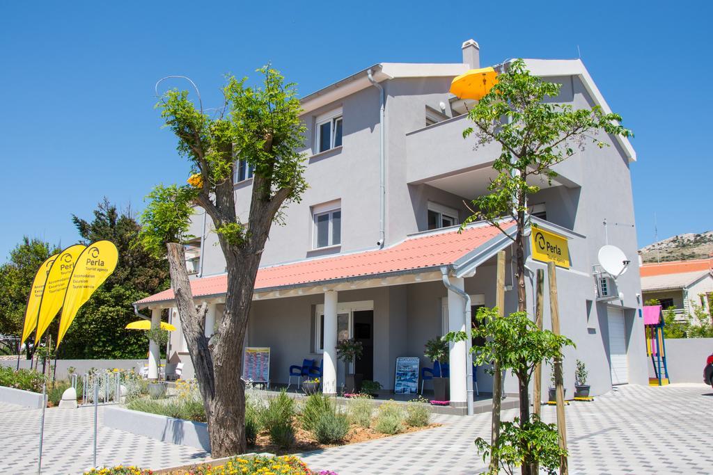 Apartment Villa Franci Pag Town Bagian luar foto