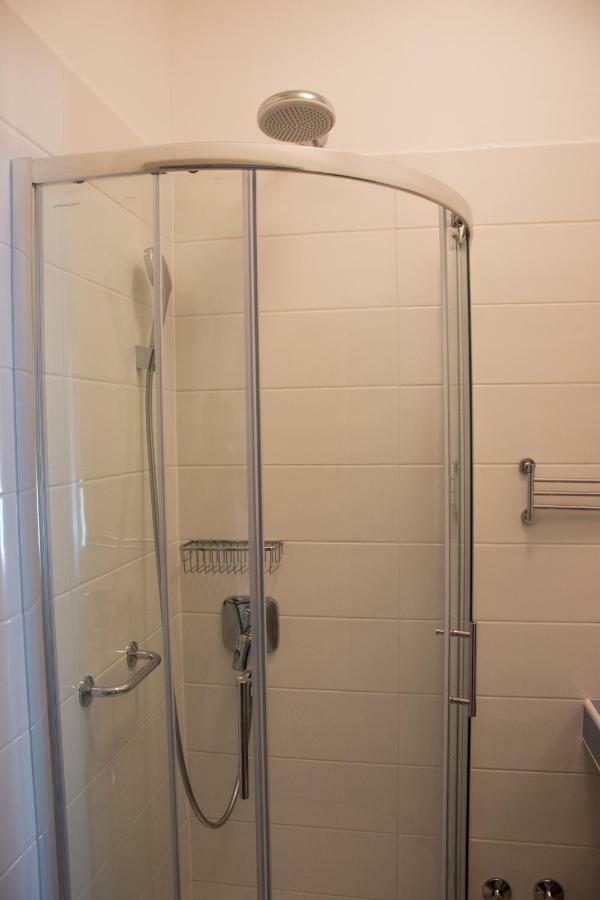Apartment Villa Franci Pag Town Bagian luar foto