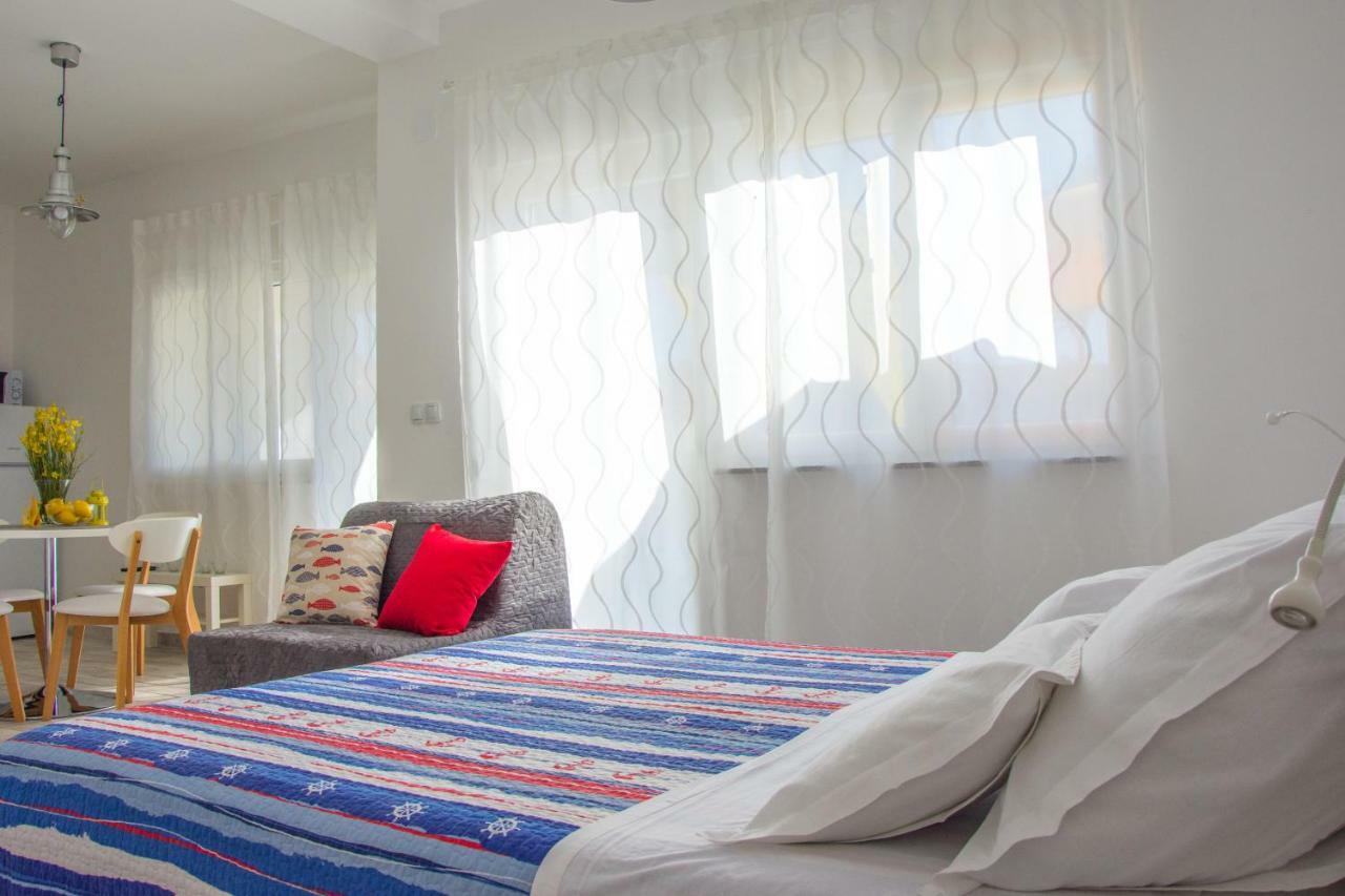 Apartment Villa Franci Pag Town Bagian luar foto